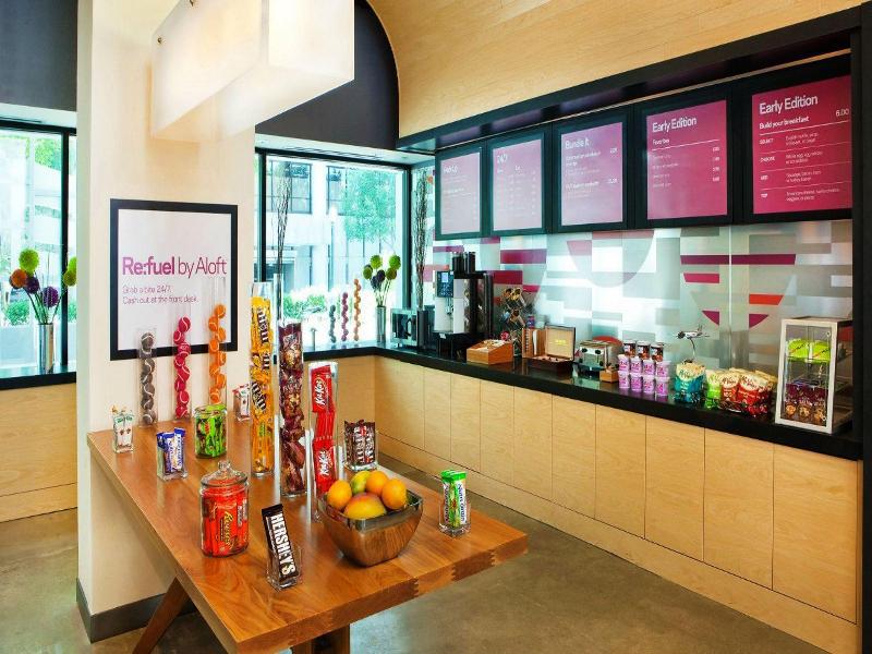 Aloft Downtown 4*