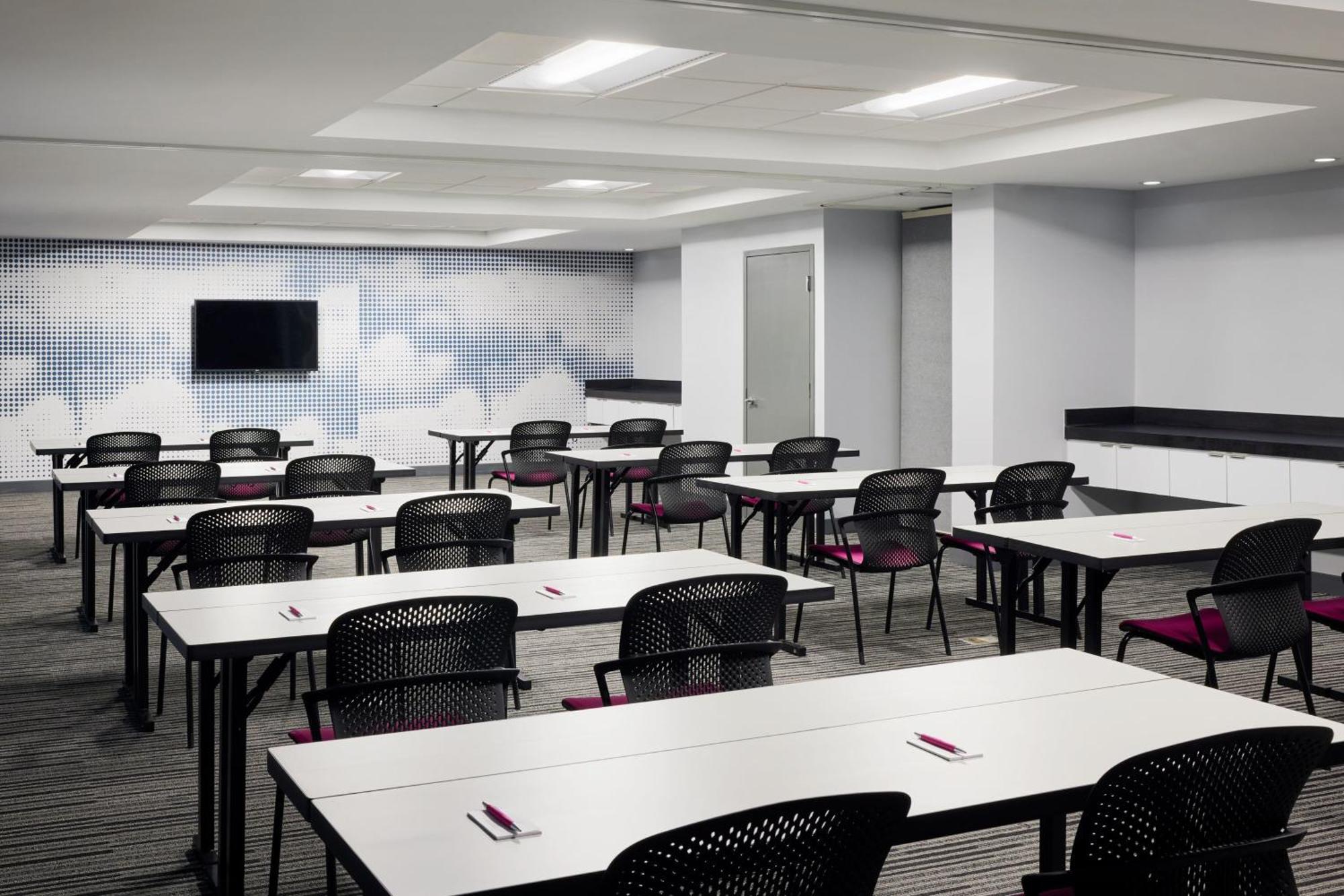 Aloft Downtown 4*